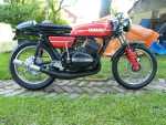 1973 rd350 - right